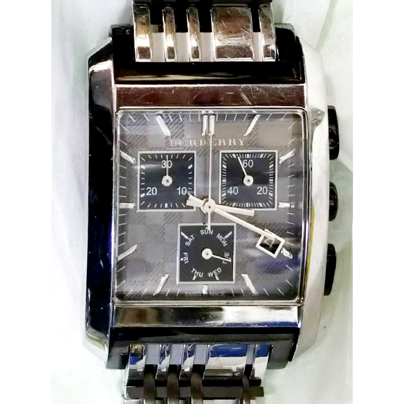 バーバリー BURBERRY　腕時計電池交換　電池交換2,000円～　クロノグラフ電池交換2,500円～