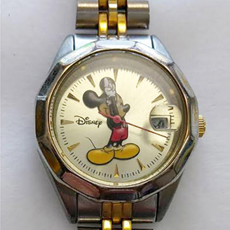 Disney ディズニー　腕時計電池交換1,000円