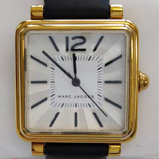 Marc Jacobs マークジェイコブス　腕時計電池交換　1,500円