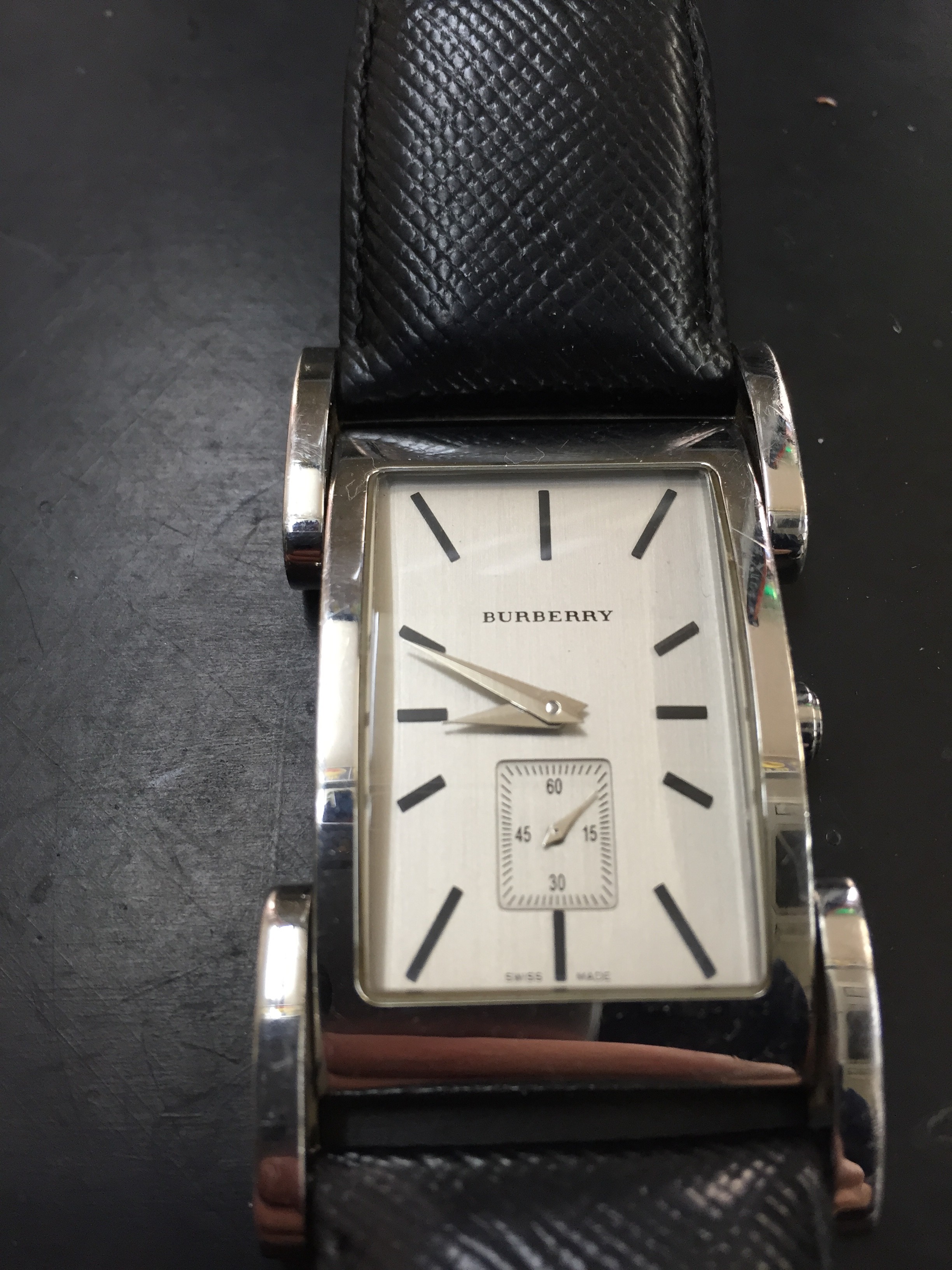 電池交換済み】BURBERRYバーバリー 腕時計 クロノグラフ シルバー