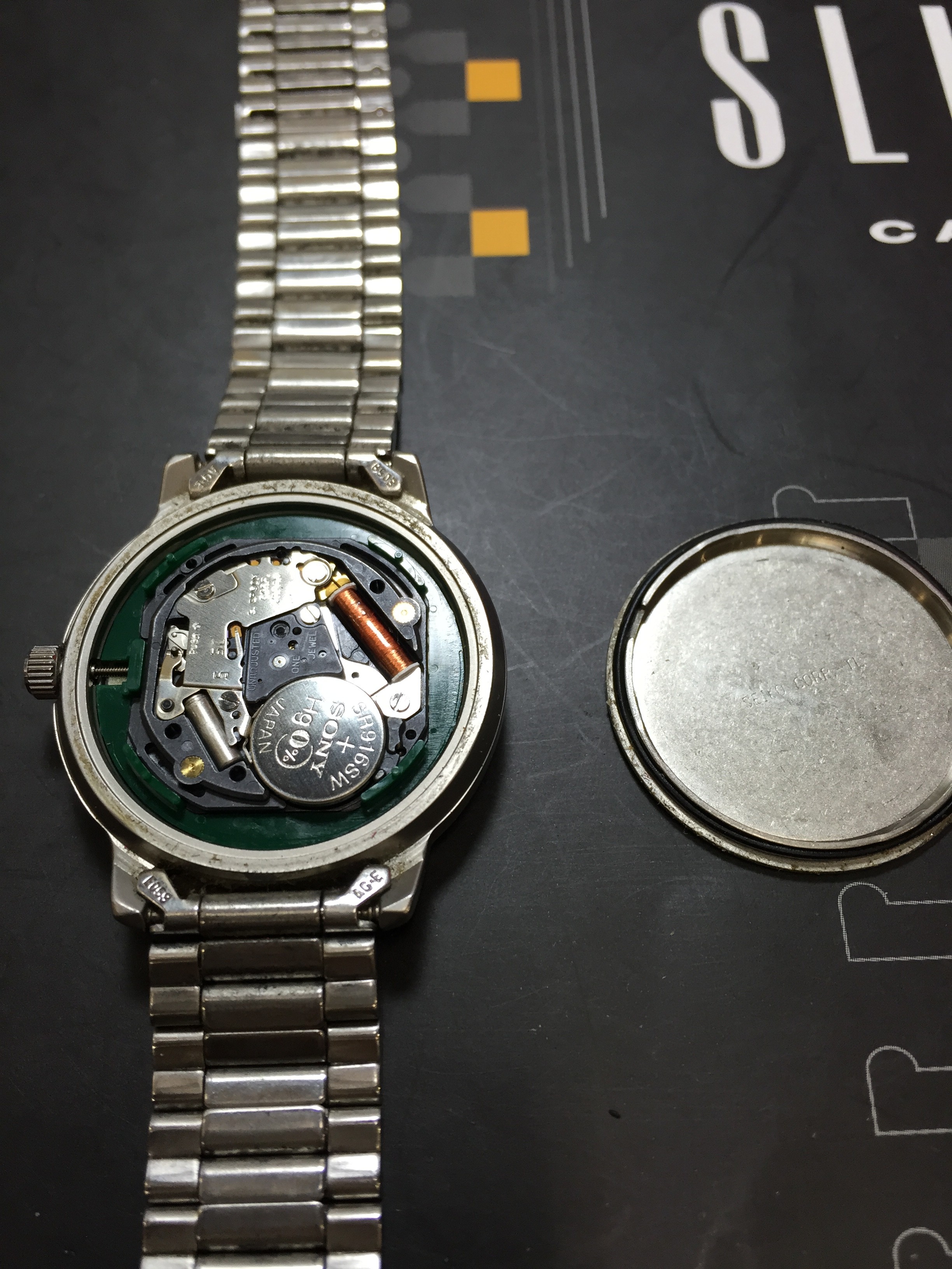 アニエスべーの腕時計 電池交換は専門店が一番です。 | 時計修理・電池 