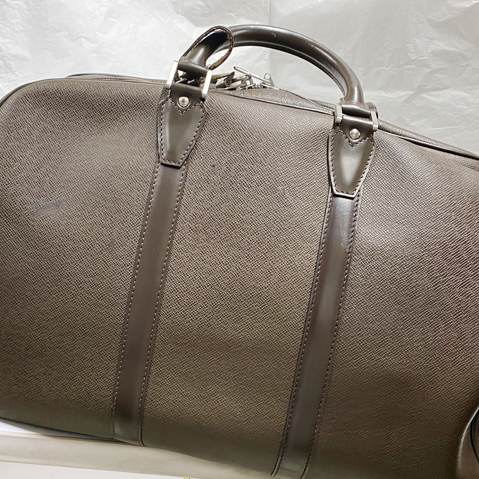LOUIS VUITTON（ルイヴィトン）ボストンバッグ 全体染色でキズを